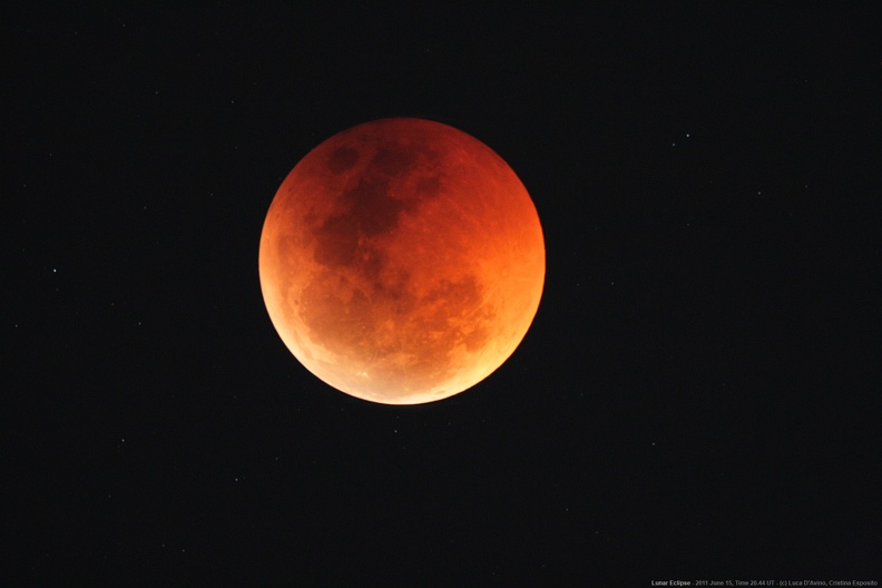 MoonEclipse_20110615_2044_IMG7315_DAVI-ESPO.jpg